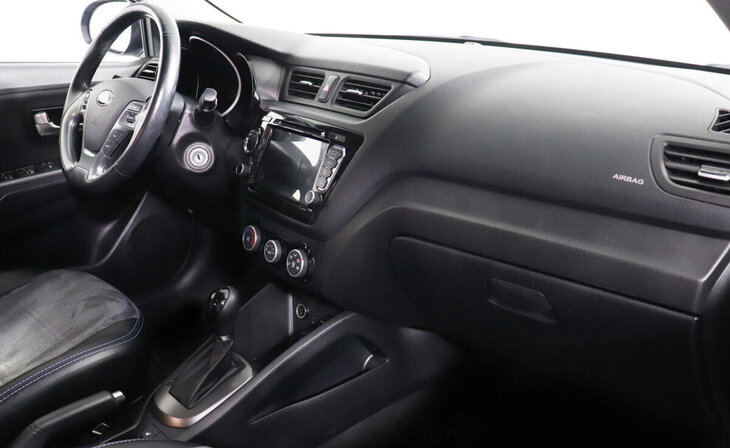 Kia Rio - Фото 4