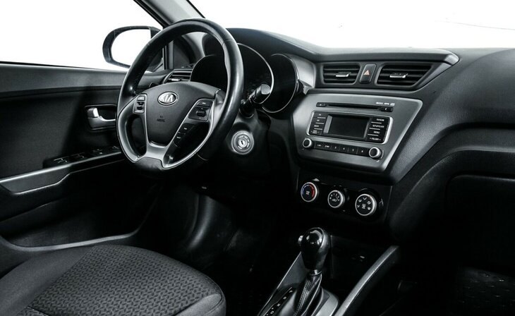 Kia Rio - Фото 6