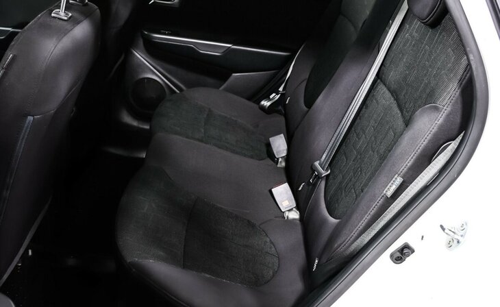 Kia Rio - Фото 9