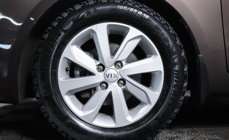 Kia Rio - Фото 7