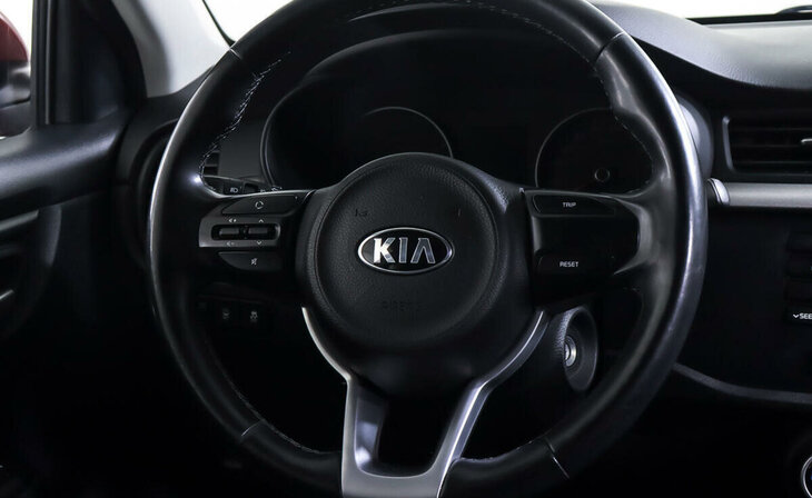 Kia Rio - Фото 12