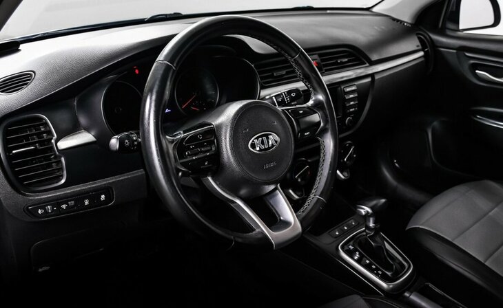 Kia Rio - Фото 9