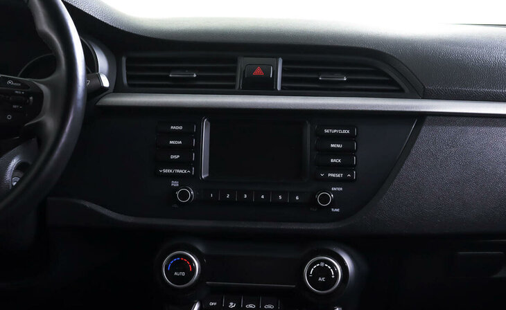 Kia Rio - Фото 10