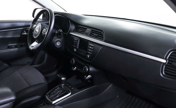 Kia Rio - Фото 6