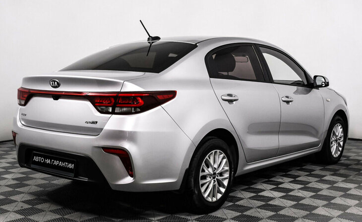Kia Rio - Фото 4