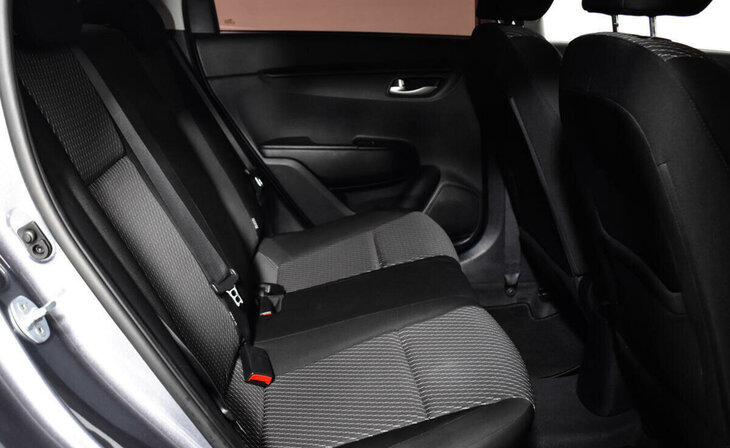 Kia Rio - Фото 9