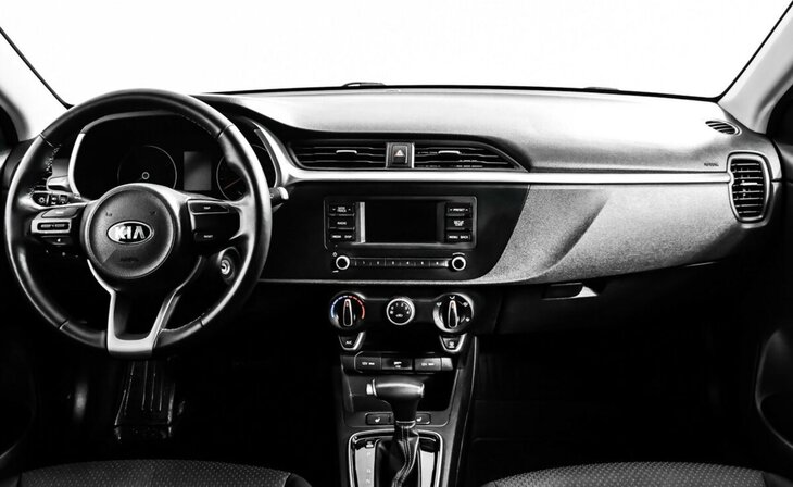 Kia Rio - Фото 6
