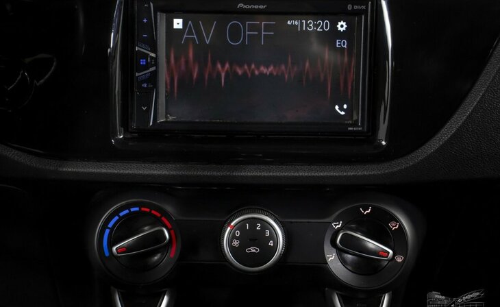 Kia Rio - Фото 11