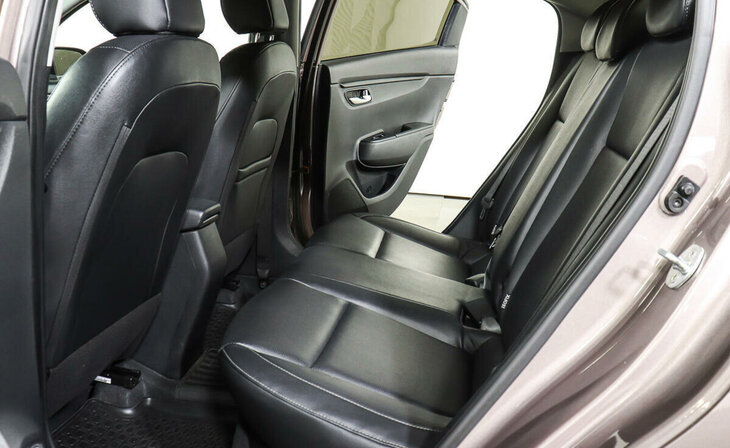 Kia Rio - Фото 15