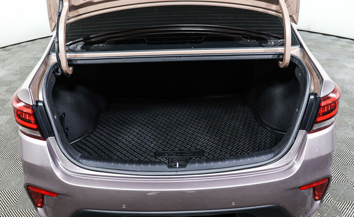 Kia Rio - Фото 16