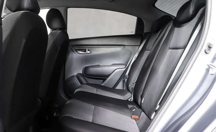 Kia Rio - Фото 16