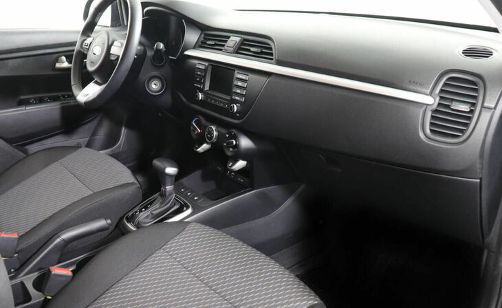 Kia Rio - Фото 5