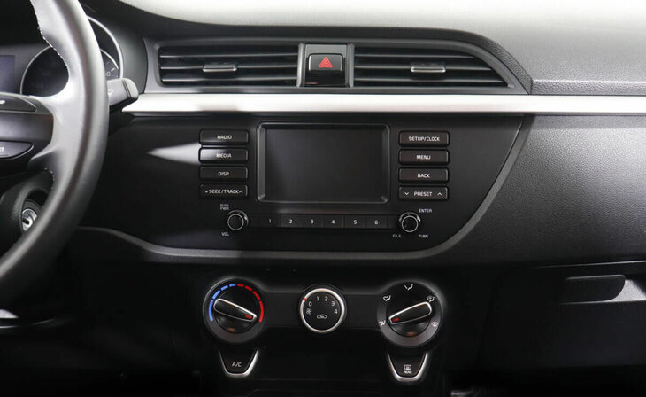 Kia Rio - Фото 8