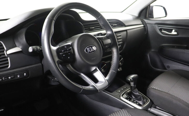 Kia Rio - Фото 6