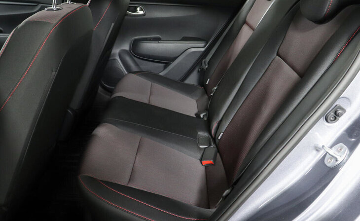 Kia Rio - Фото 10