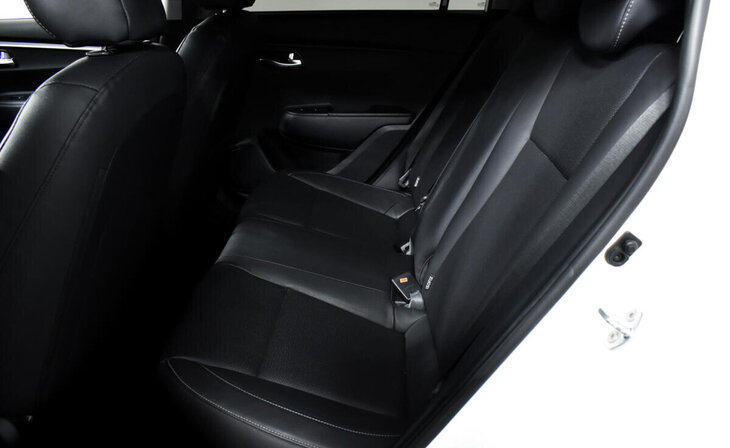 Kia Rio - Фото 11