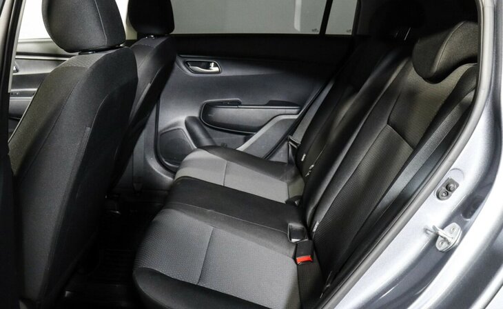 Kia Rio - Фото 13