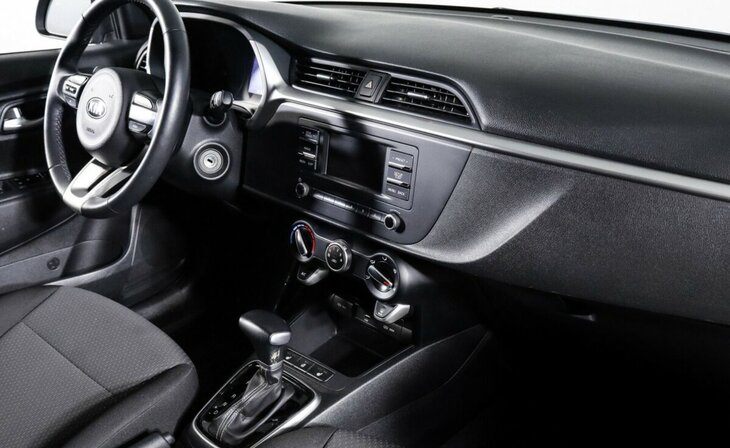 Kia Rio - Фото 7