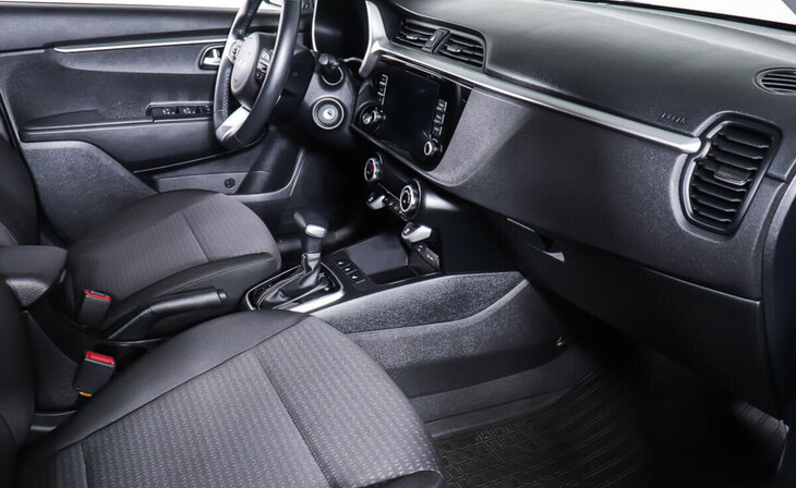 Kia Rio - Фото 9