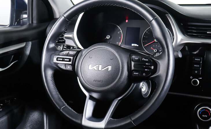 Kia Rio - Фото 12