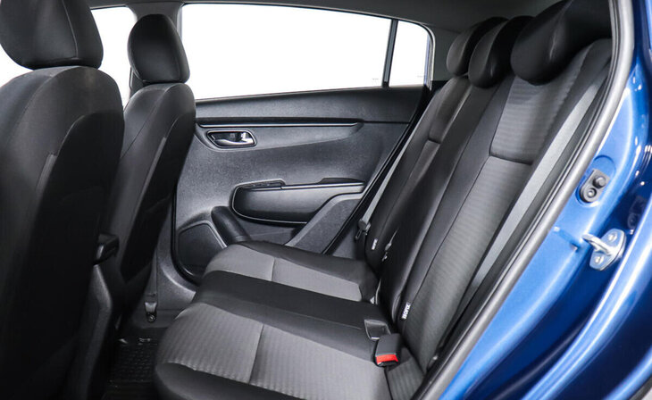 Kia Rio - Фото 17