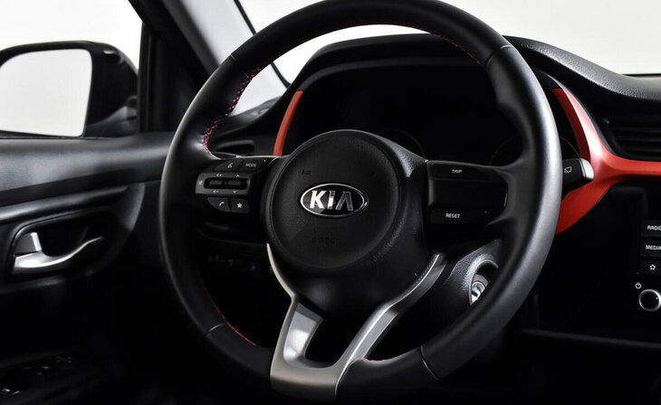 Kia Rio - Фото 10