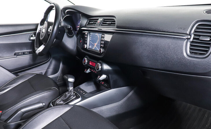 Kia Rio - Фото 8