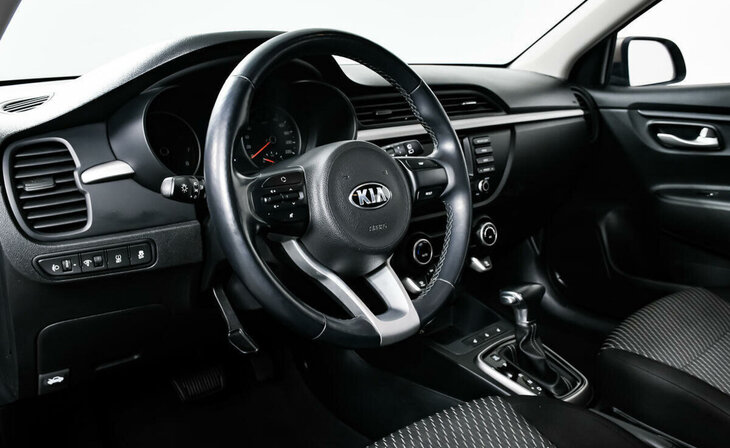 Kia Rio - Фото 9