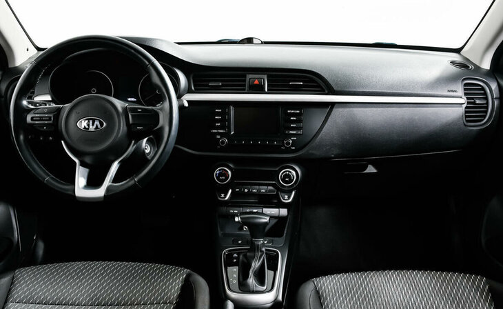 Kia Rio - Фото 8