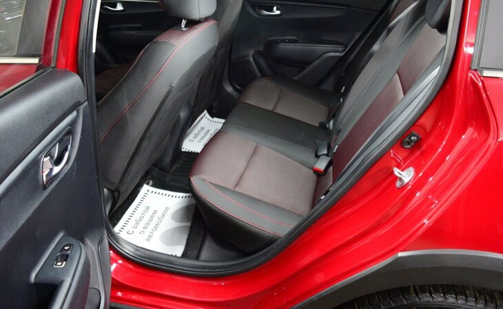 Kia Rio - Фото 16