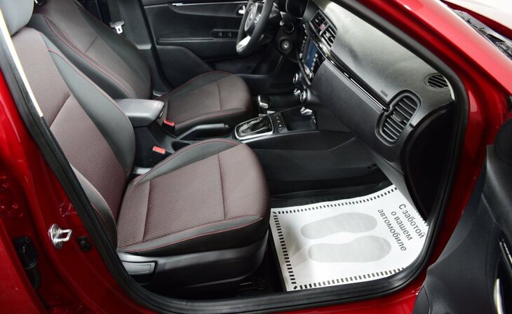 Kia Rio - Фото 8