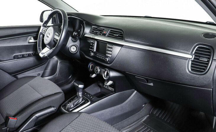 Kia Rio - Фото 10