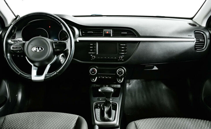 Kia Rio - Фото 8