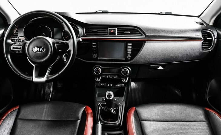Kia Rio - Фото 9
