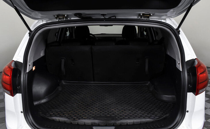 Kia Sportage - Фото 16