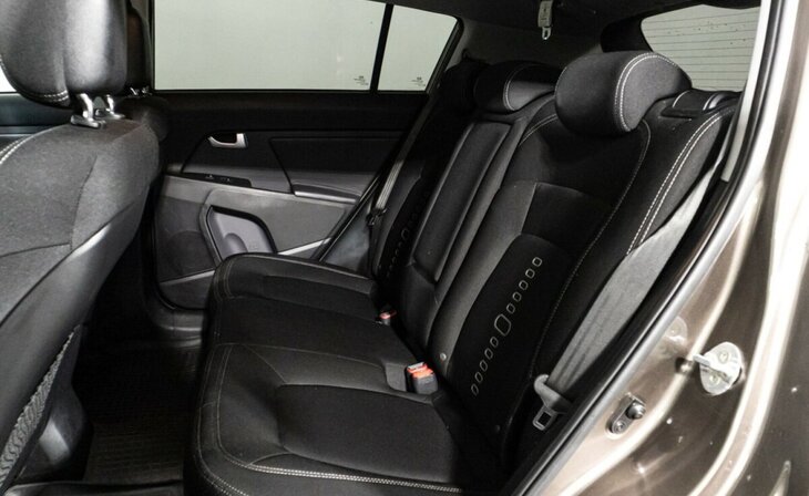 Kia Sportage - Фото 13