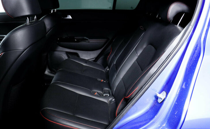 Kia Sportage - Фото 13