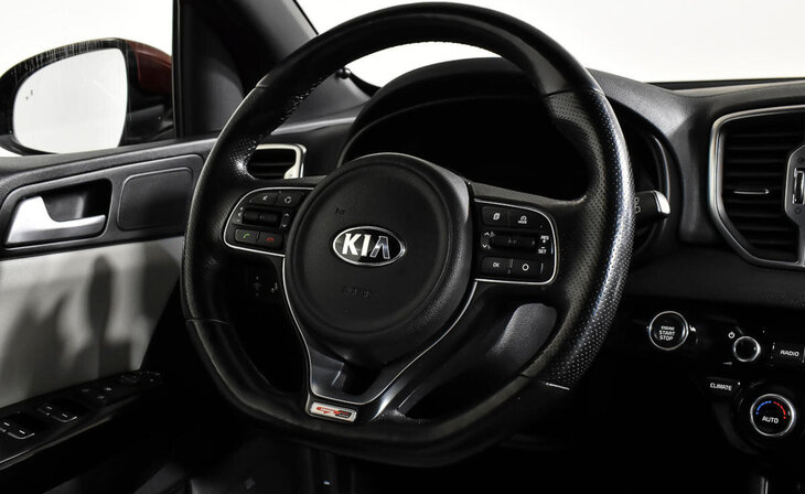 Kia Sportage - Фото 12