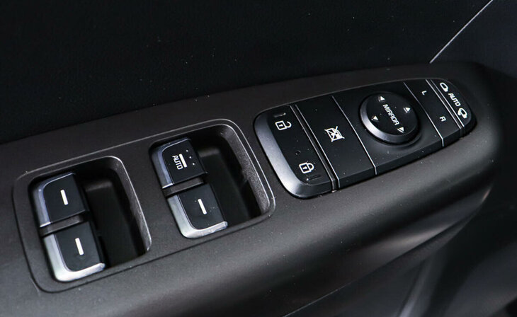 Kia Sportage - Фото 17