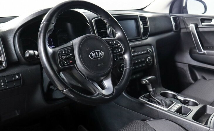 Kia Sportage - Фото 8