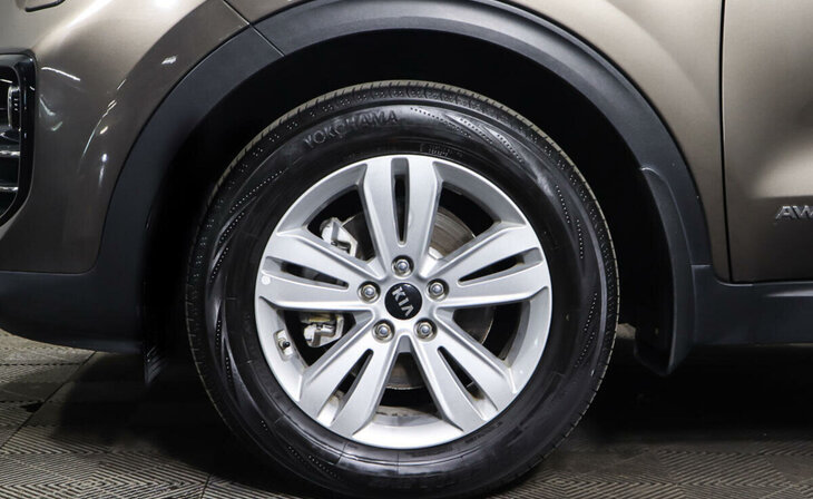 Kia Sportage - Фото 8