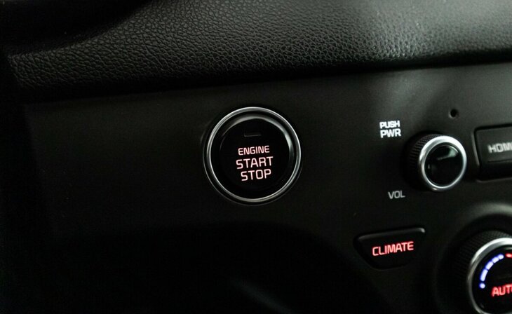 Kia Sportage - Фото 15