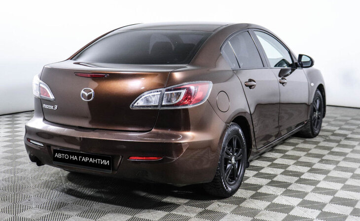 Mazda 3 - Фото 2