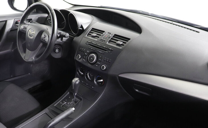 Mazda 3 - Фото 4