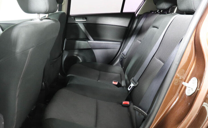 Mazda 3 - Фото 8