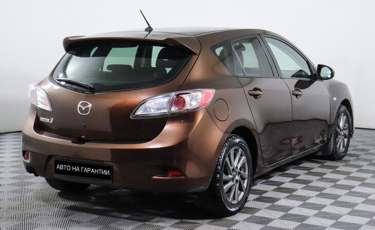 Mazda 3 - Фото 2