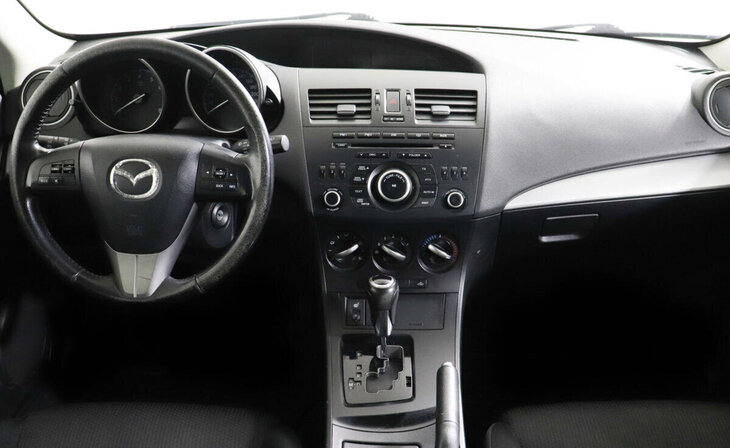 Mazda 3 - Фото 5
