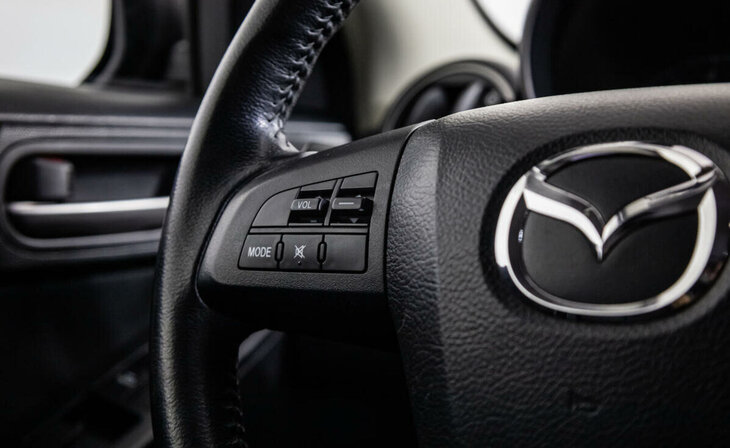 Mazda 3 - Фото 9