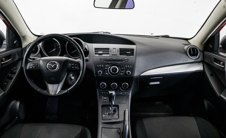 Mazda 3 - Фото 7