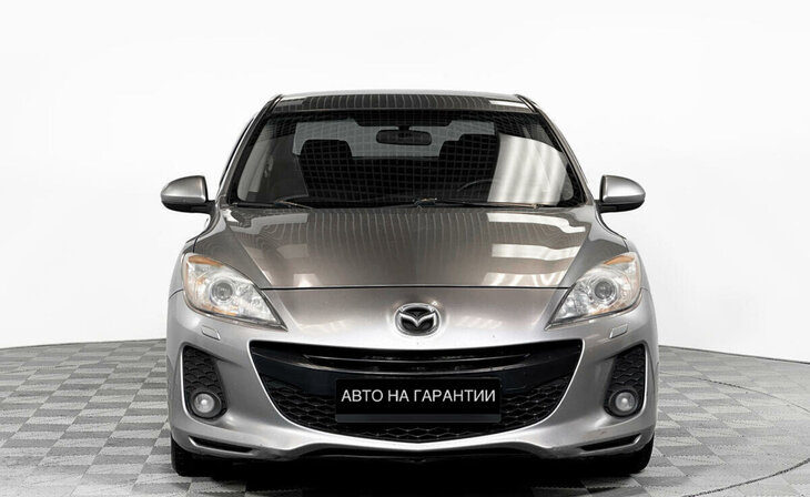 Mazda 3 - Фото 1